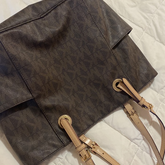 Michael Kors - Picture 4 of 9